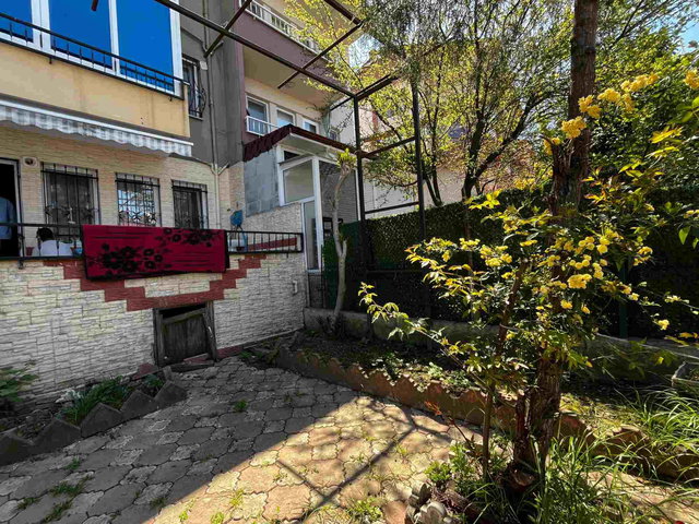 REMAXÇAKRA ÖMER ONAYCI'DAN ULAŞLI'DA SATILIK BAHÇELI TRIPLEX