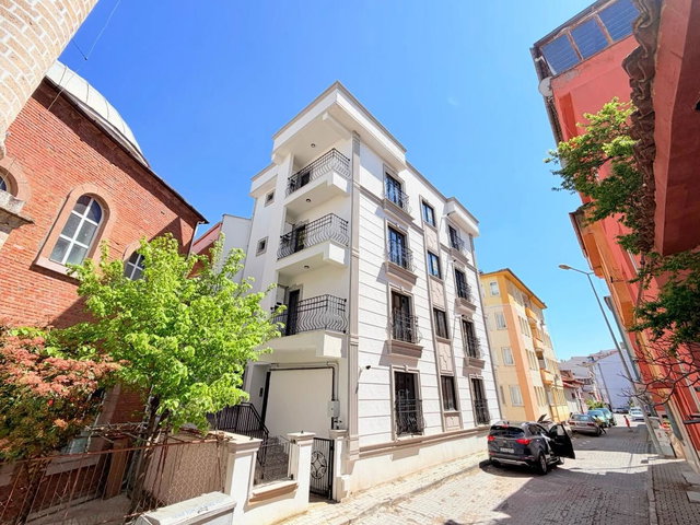 RE/MAX YAZ'DAN MERKEZİ KONUM AYGÖREN MAH'DE 2+1 SIFIR SATILIK DAIRE