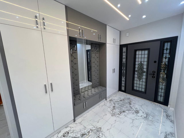 DENİZE 300 METRE , MODERN LÜX MÜSTAKIL VİLLA , ÖZEL HAVUZLU