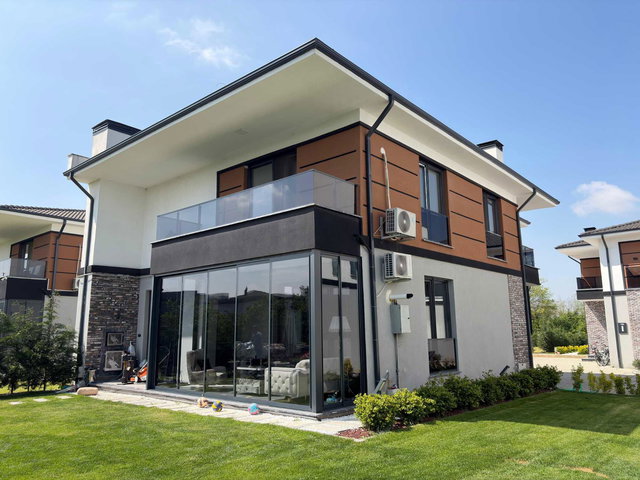 REMAX DIA'DAN DÜZCE ARAPÇİFTLİĞİ SATILIK 5 + 1 VİLLA