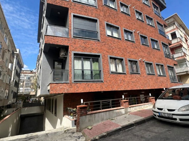 ALTINTEPE'DE KİRALIK 1+1 DAİRE KAPALI OTOPARKLI