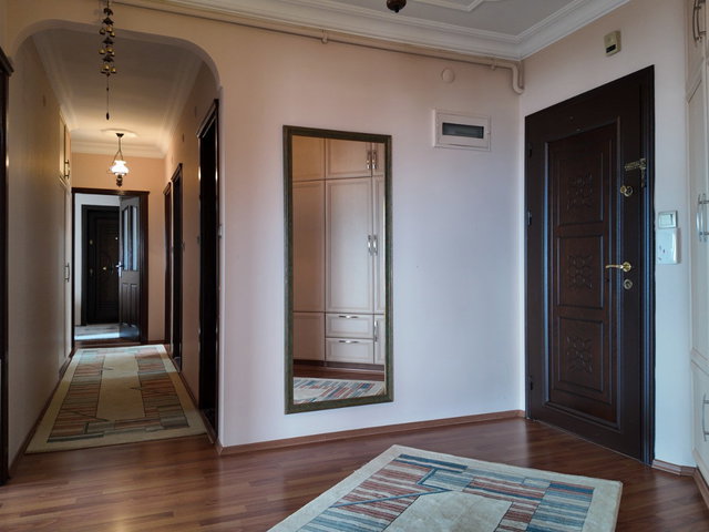 ŞAHİNCİLİ’DE, PANORAMİK DENİZ VE ŞEHİR MANZARALI 3+1 FIRSAT DAİRE!