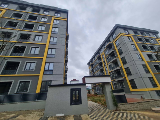 SULTANBEYLI ORHANGAZI’DE SITE İÇINDE, YERDEN ISITMALI, KAPALI HAVUZLU KIRALIK DAIRE