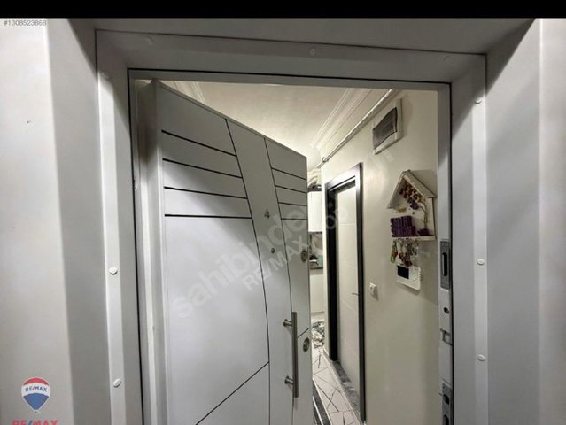 ORHANGAZİ MAH. MERKEZİ KONUM BALKONLU 1+1 SATILIK DAİRE