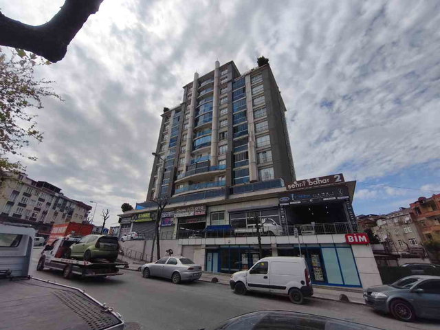 SEHRI BAHAR 2 SITESINDE NET 130 M2 BÜYÜK 3+1 ARAKAT SATILIK