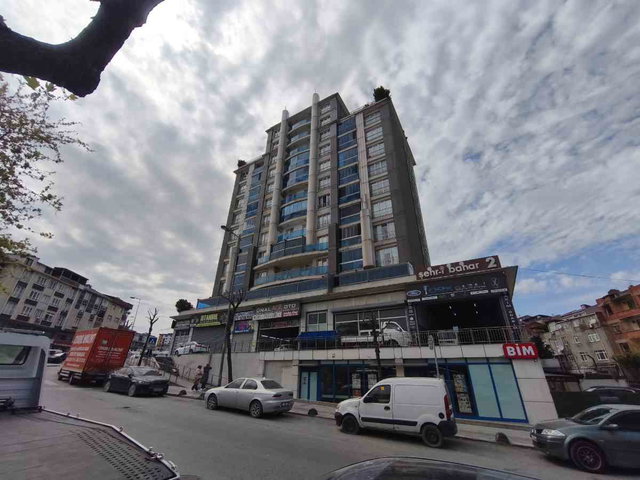 SEHRI BAHAR 2 SITESINDE NET 130 M2 BÜYÜK 3+1 ARAKAT SATILIK