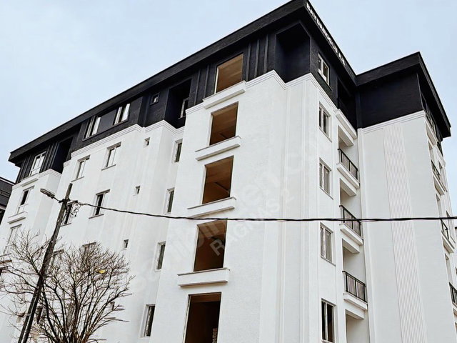 SANCAKTEPE METRO YAKINI BUTİK SİTEDE BAHÇELİ SATILIK DAİRE