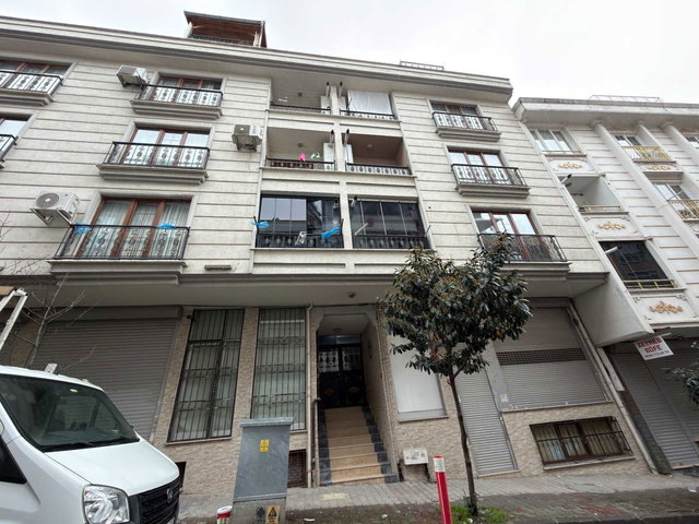 15 TEMMUZ METROSUNUN YANINDA KİRALIK 2+1 DAİRE