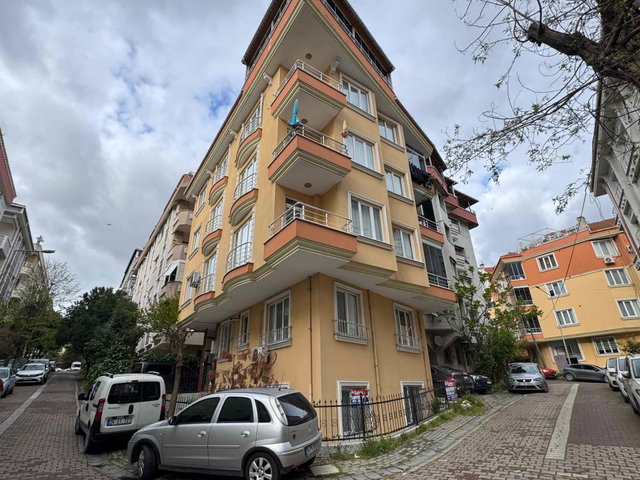 AVCILAR AMBARLI 2+1 BAHÇE KATI 85M²+ 50M² MÜSTAKİL BAHÇE ÇİFT WC