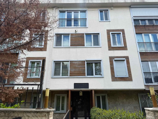 ŞIŞLI HALIL RIFAT PAŞA MAHALLESINDE KIRALIK 2,5+1 KAPALI OTOPARKLI BAHÇE DUBLEXI