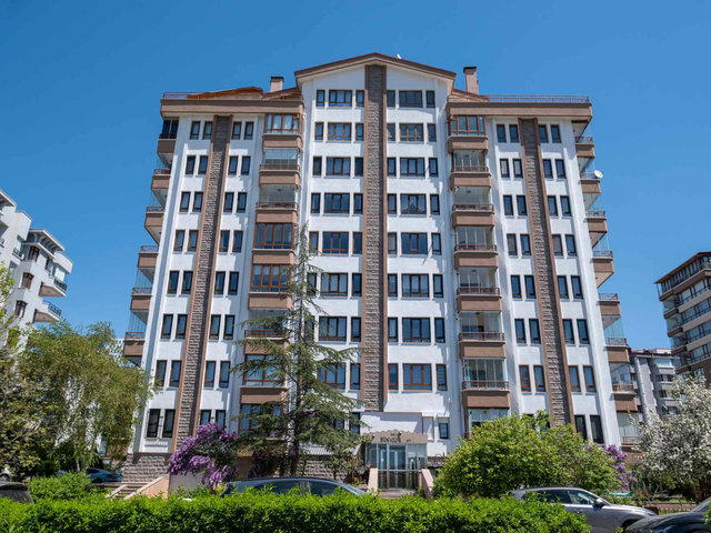 ÇUKURAMBAR, MERKEZİ LOKASYON, ARA KAT, SATILIK 4+1 DAİRE
