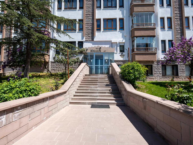 ÇUKURAMBAR, MERKEZİ LOKASYON, ARA KAT, SATILIK 4+1 DAİRE