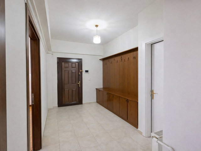 ÇUKURAMBAR, MERKEZİ LOKASYON, ARA KAT, SATILIK 4+1 DAİRE
