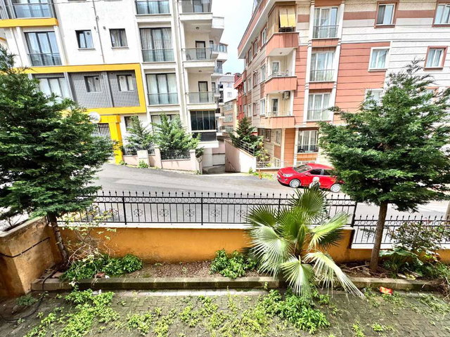 GIRNE MAH. ÖN CEPHE GENİŞ KULLANIŞ SATILIK 2+1 DAİRE
