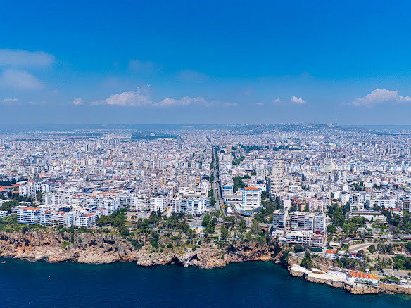 ANTALYA MURATPAŞA GÜLLÜKTE SATILIK 3+1 DAİRE