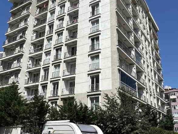 ESENYURT METROBÜSE YAKIN BUTİK SİTE'DE KİRALIK 1+1 DAİRE