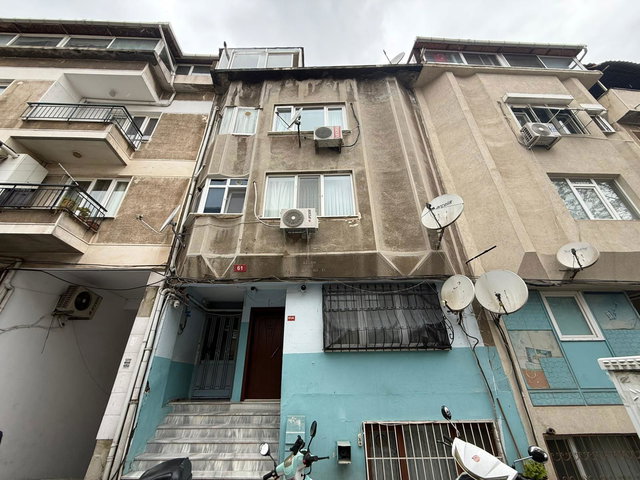 HASANPAŞA'DA ÇOK MERKEZI KONUMDA SATILIK 2+1 DAIRE