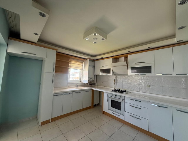 RE/MAX İNCİ'DEN KARESİ TOYGAR MAH. KİRALIK GENİŞ 4+1 TERASLI DUBLEKS DAİRE