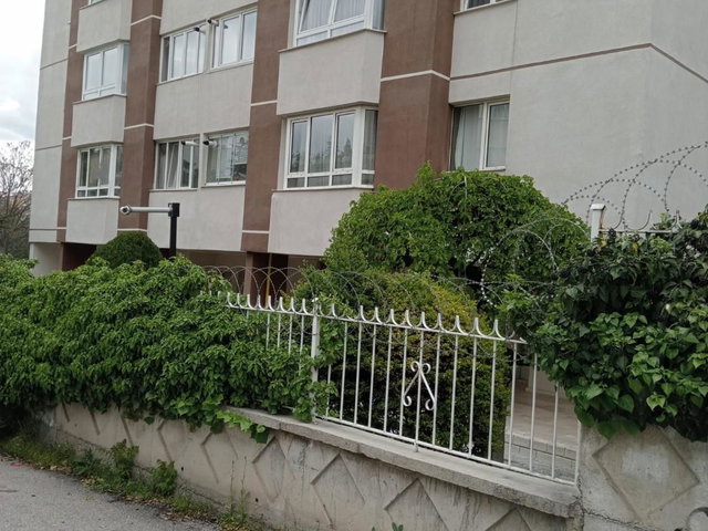 MERKEZI KONUMDA YENILENMIŞ 3+1 DAIRE: BATI ADLIYESI YAKINI