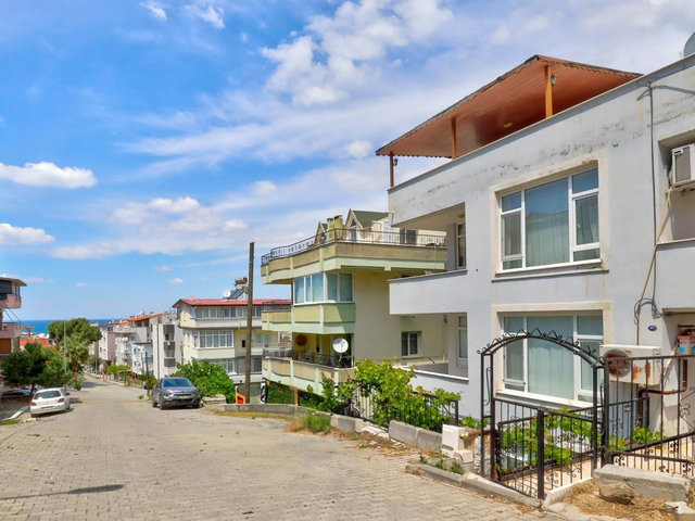 GAZİPAŞA YAKAMOZ'DA SATILIK BAHÇELİ DUBLEX DAİRE...