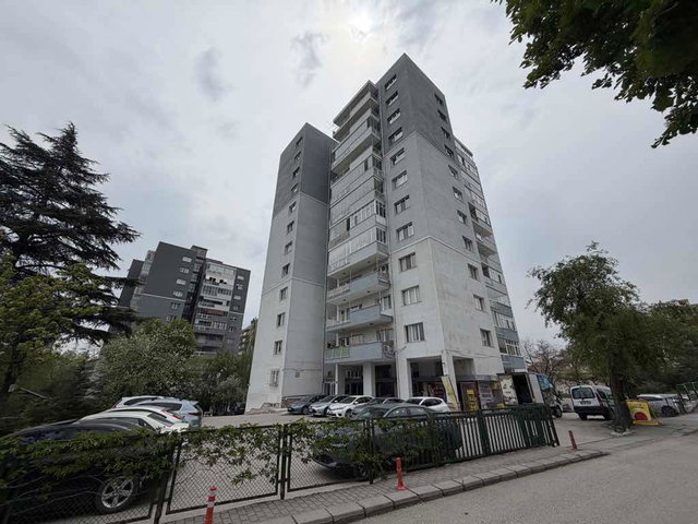YENİMAHALLE İVEDİK METRO YANI SİTE İÇERİSİNDE SATILIK 3+1 DAIRE