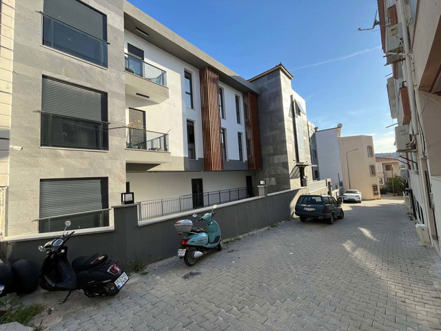 ÇEŞME MUSALLA MAHALLESI GENIŞ 1+1 DAIRE