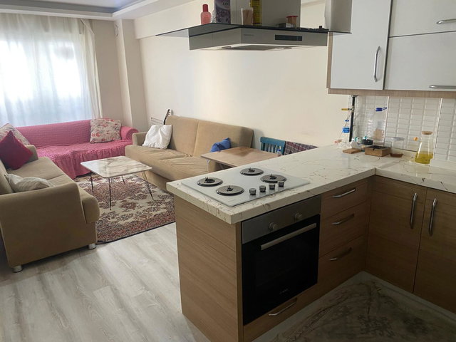 AYDIN FORUM YÜRÜME MESAFESİNDE SATILIK 2+1 DAİRE