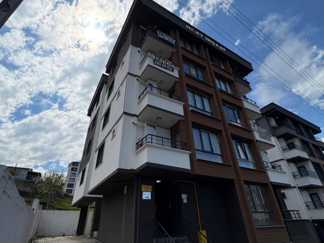 REMAX YUNUS'TAN KÖRFEZDE KIRALIK 1+1 DAIRE