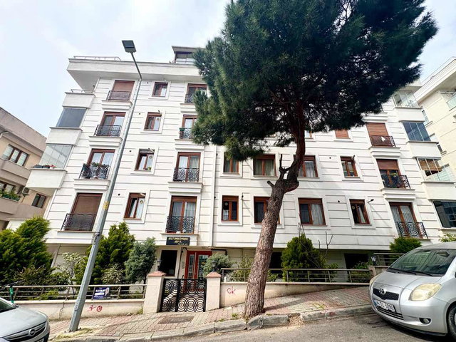 ALTINTEPE'DE METROYA YÜRÜME MESAFESİNDE ÇIFT GIRIŞ SATILIK 2+1 TERS DUBLEKS