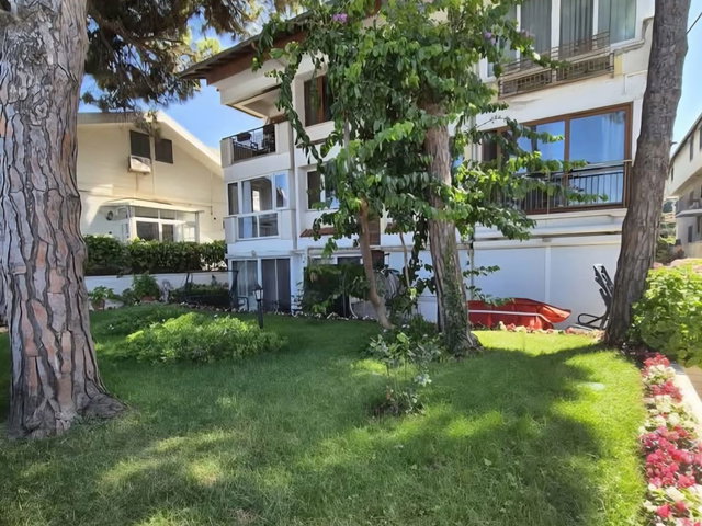 BÜYÜKADA'DA KİRALIK 3+1 DUBLEKS DENİZE SIFIR DAİRE