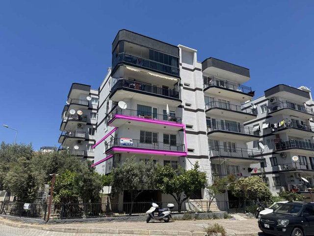 KUŞADASI’NDA KISMİ DENİZ MANZARALI ARA KAT 3+1 DAİRE