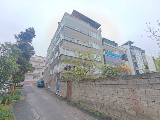 GAZİPAŞA MAHALLESİ MEYDANA YÜRÜME 3DK.OKUL YANINDA 3+1