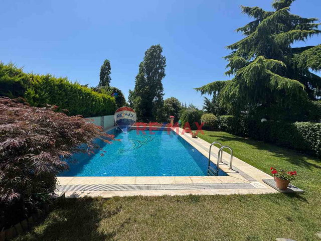 ÇEKMEKÖY FOREST HILL MÜSTAKIL HAVUZLU LÜKS İKIZ VILLA