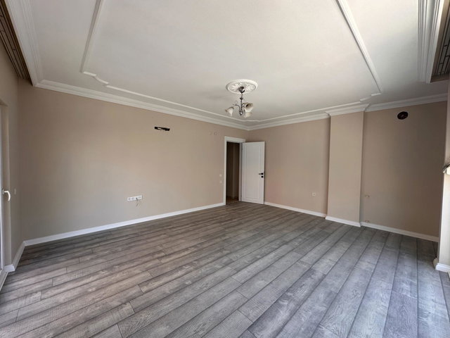 ESKİHİSARDA ARA KAT GARAJLI 3+1 SATILIK DAİRE