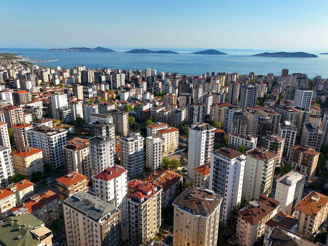 KADIKÖY KOZYATAĞI MARMARA CADDESI ÜZERINDE SATILIK 3+1