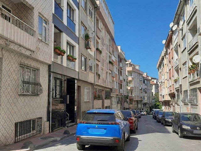 BEYOĞLU KULAKSIZ'DA SATILIK 2+1 FIRSAT DAİRE.