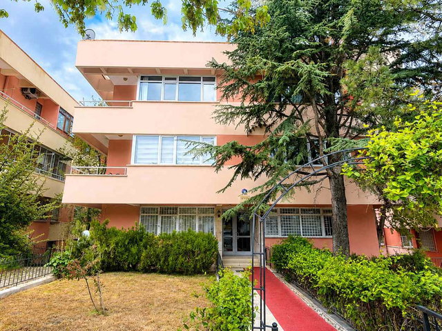 ÇANKAYA BÜYÜKESAT KOZA SOKAK'TA 2+1 SATILIK DAİRE