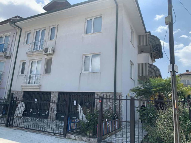 REMAX DESİGN ADAPAZARI İSTİKLAL MAHALLESİ 3+1 120 M2 ARA KAT KİRALIK DAİRE