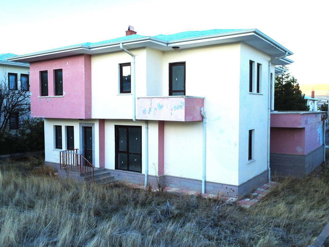 SATILIK BALIKUYUMCU KENT KOOP’TA 698 M² ARSA PAYI, 3 KAT, KAPALI GARAJ TERAS MÜSTAKIL NATAMAM VİLLA
