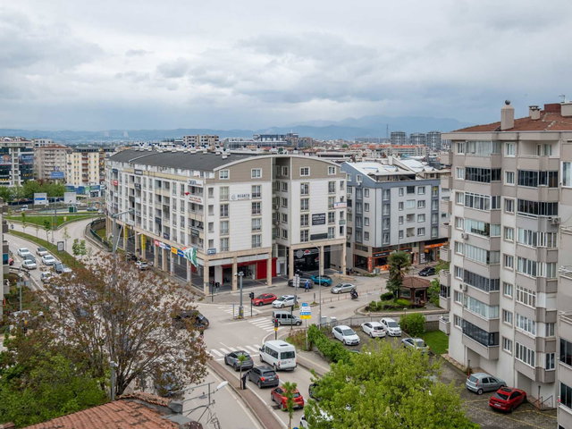 REMAX ADVANTAGE'DEN BEŞEVLER MERKEZİ KONUMDA 5+1 SATILIK DUBLEKS