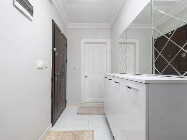 REMAX ADVANTAGE'DEN BEŞEVLER MERKEZİ KONUMDA 5+1 SATILIK DUBLEKS