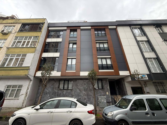 REMAX'TAN GÜNEŞLI'DE 2+1 KREDIYE UYGUN SATILIK YÜKSEK GIRİŞ DAIRE