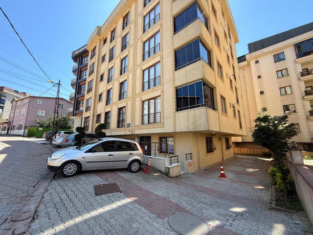 REMAX HANE 2-KERİM UÇUK-ÇEKMEKÖY-2+1 SATILIK DAİRE