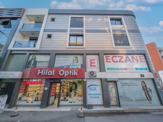 ÇİĞLİ ESENTEPE MAHALLESİ 'NDE SIFIR, GENİŞ KİRALIK 1+1 DAİRE
