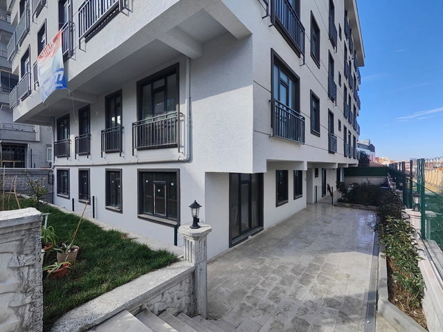 BEYLİKDÜZÜ YAKUPLU'DA 2+1 SATILIK DAİRE