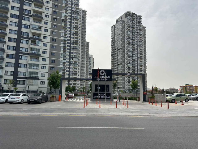 REFERANS ANKARA SİTESİNDE 27. KATTA SATILIK FIRSAT DAİRE