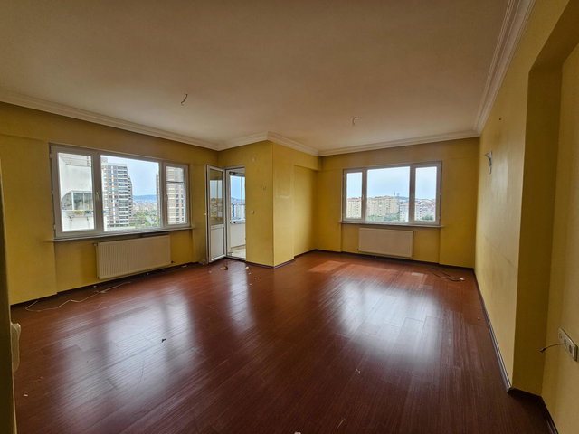 NURAN KARABAŞ ÇEKMEKÖY PARADISE CITY 3+1 GÜNEY CEPHE KIRALIK