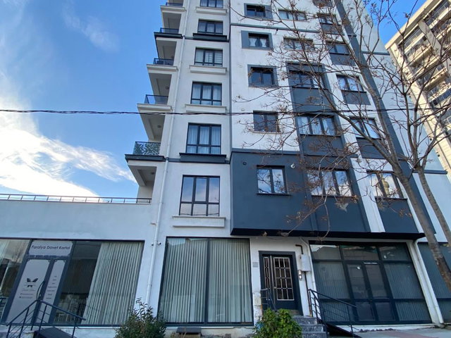 METRO YÜRÜME MESAFESİNDE CUMHURİYET MAHALLESİNDE 3+1 DAİRE