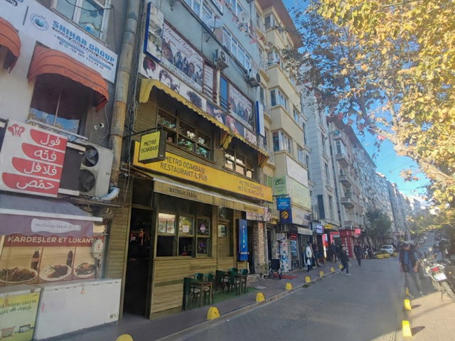 FATİH'İN KALBİNDE ,TARİHİ DOKUNUN İÇİNDE ,FARKLI ULAŞIM OLANAKLARINA SAHİP 3+1 DAİRE SİZİ BEKLİYOR