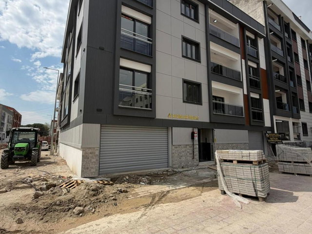 SARUHANLI CENGIZ TOPEL'DE KAPALI OTOPARKLI SIFIR 2+1 DAIRE